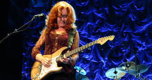 Top 10 Best Female Blues Guitarists of All Time