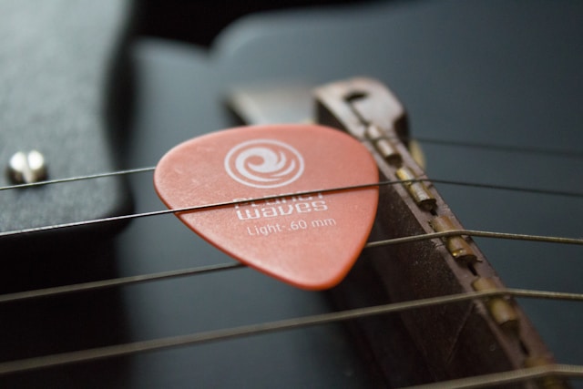 How to Make a Guitar Pick (7 Fun & Easy Ways)