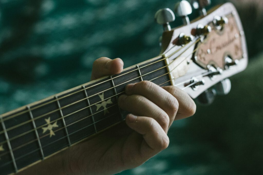 11 Basic Guitar Chords For Beginners